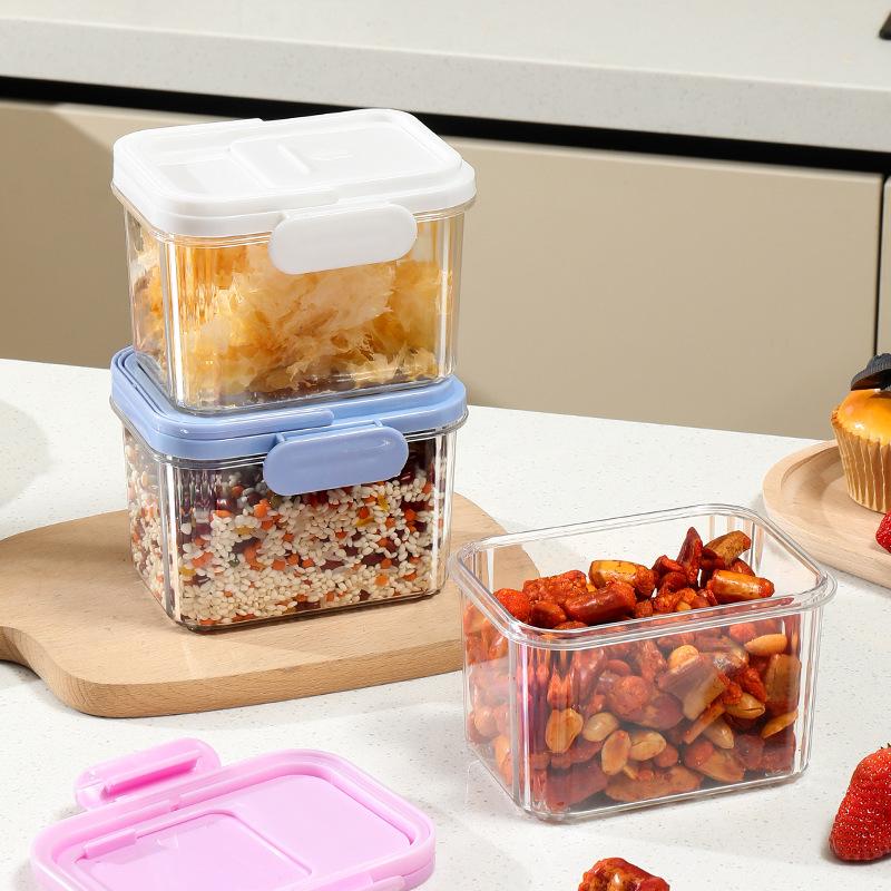 Plastikowe szczelne pojemniki  – Food And Snacks For Picnic recenzja i cena